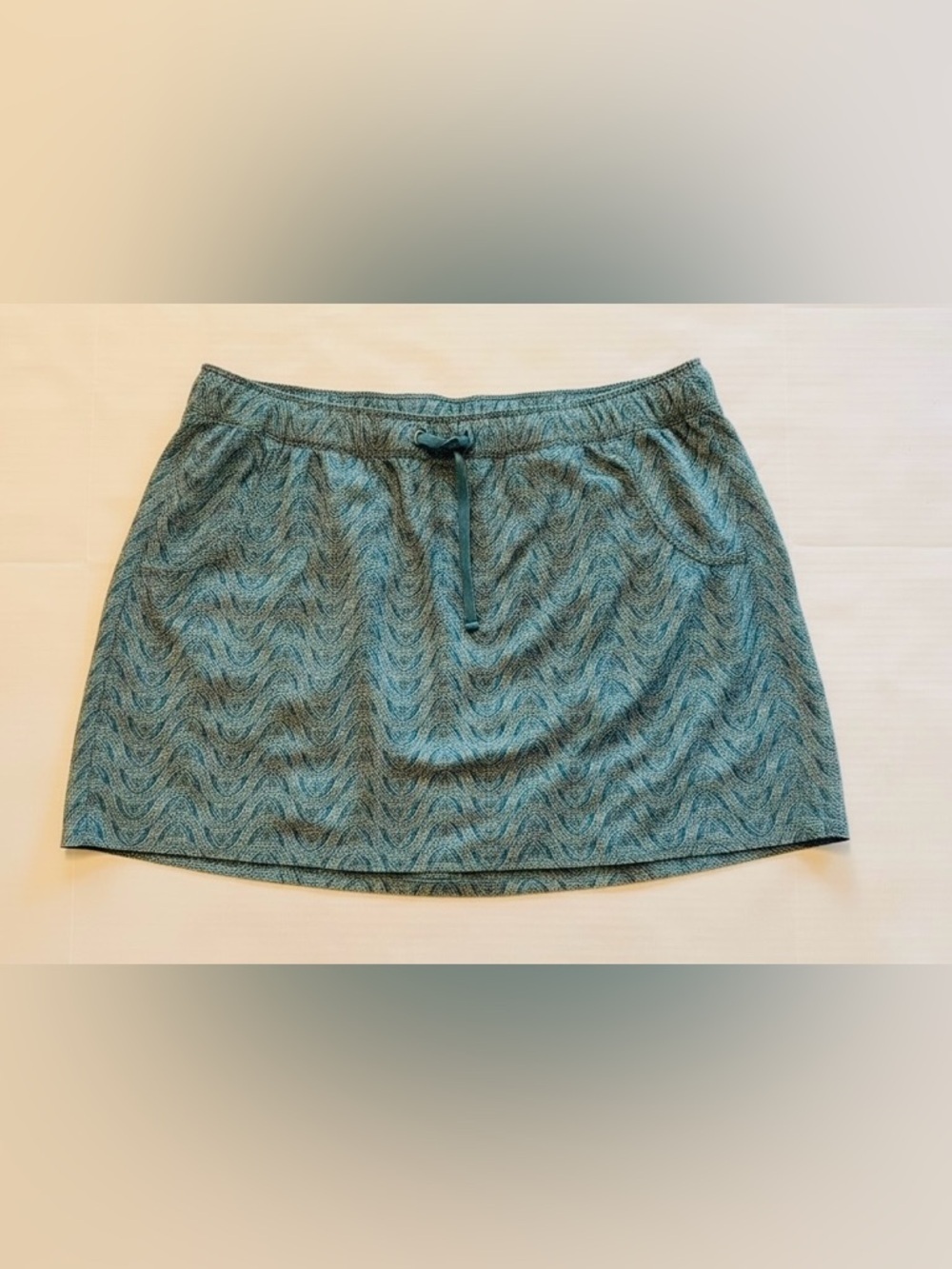 Patagonia Teal Chevron Drawstring Active Skort - Women XL Elastic Stretchy